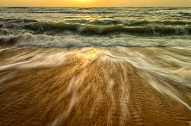 Washing Out to Sea Nature / Coastal thumb