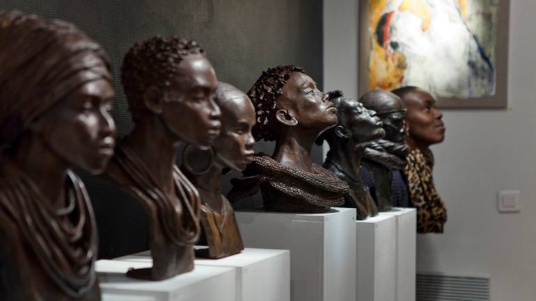 Original Figurative People Sculpture by Brijite Bey