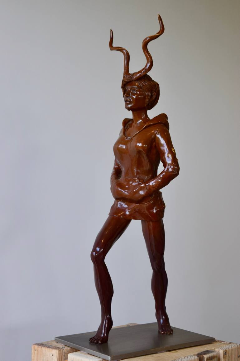 Original Figurative Women Sculpture by Alonso Alvarez