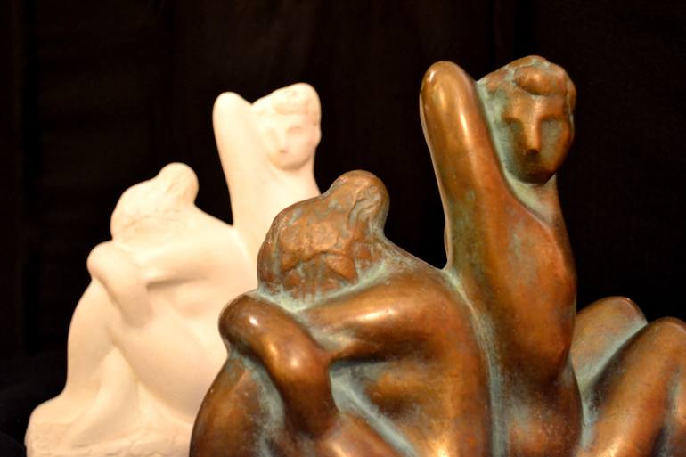 Original Figurative Nature Sculpture by Sinisha Noveski