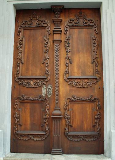 Hand carved single doors in renaissance style. thumb