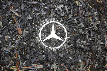 MERCEDES_BENZ made with 498 replica guns  thumb