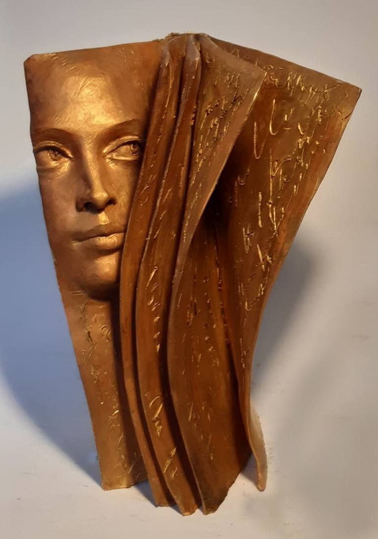 Original Women Sculpture by Paola Grizi