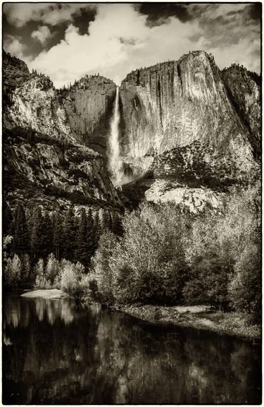 Bridalveil falls, Yosemite. - Limited Edition 1 of 50 thumb