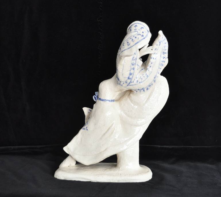 Original Figurative Body Sculpture by Yun Xie