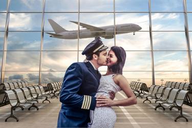 Pilot kissing Girlfriend, January 15, 2022. thumb