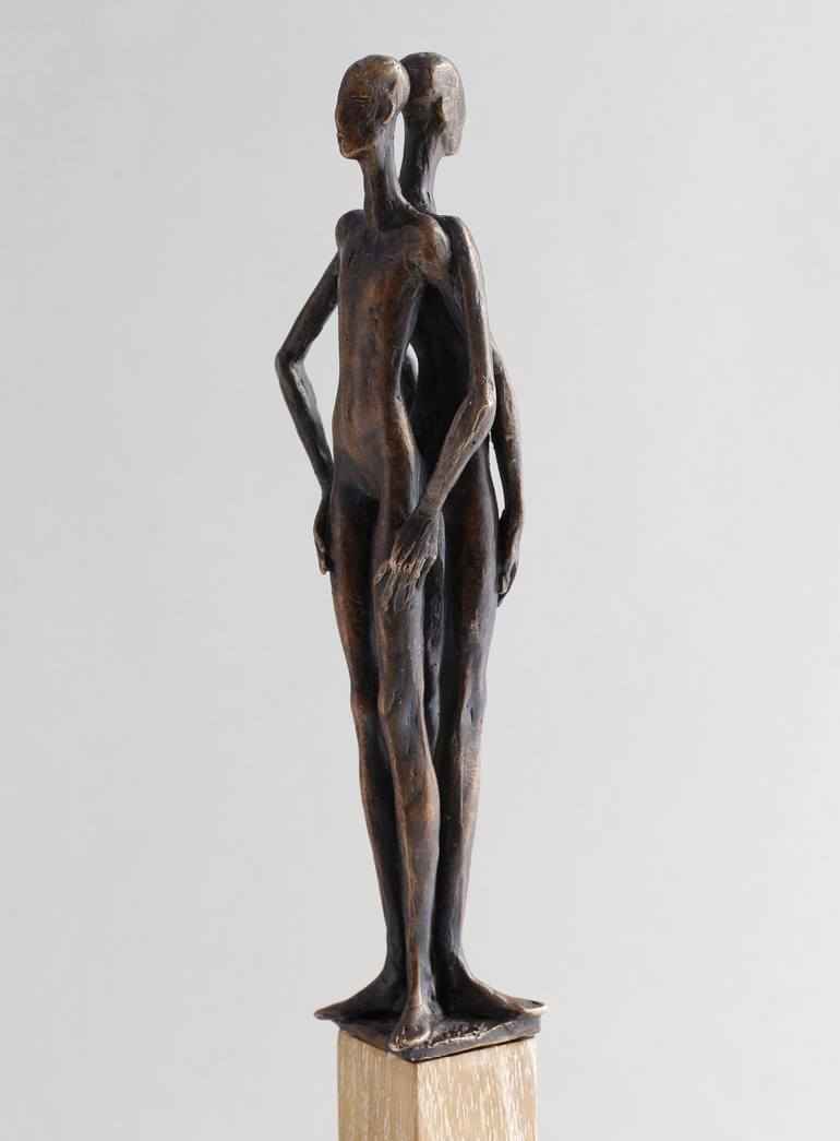 Original Figurative People Sculpture by Sergio Burcialo