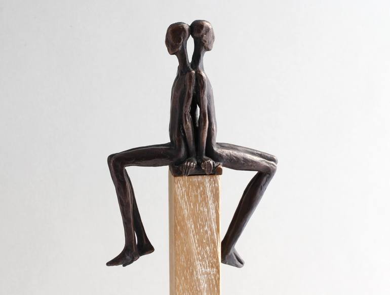 Original Figurative People Sculpture by Sergio Burcialo