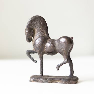 Original Abstract Horse Sculpture by Ninon art