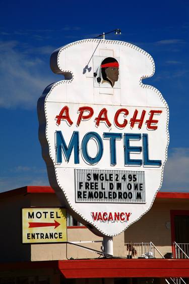 Route 66 - Apache Motel 2008 thumb