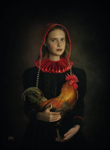 Classic portrait with a rooster thumb