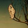 The theme of time and creativity of Dali inspired this work. The theme of the passing time. A time that can not be stopped or returned.