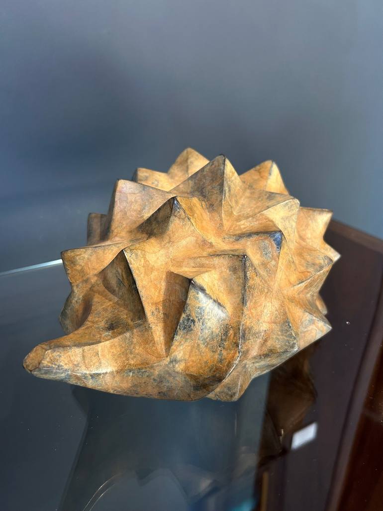 ライアン Hedgehog Sculpture by Marie Ackers | Saatchi Art Austria