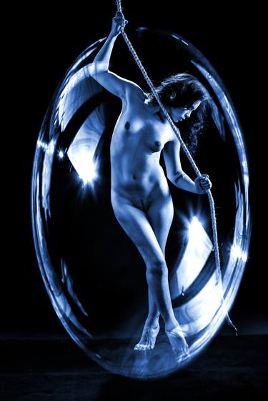 Nude Girl in a Bubble 211.1868 thumb