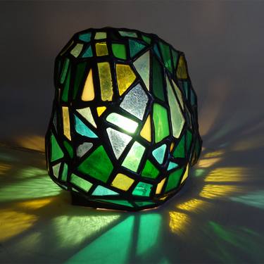 Light sculpture - Green rock art glass thumb
