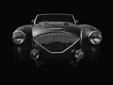 Black Austin-Healey, 100m thumb