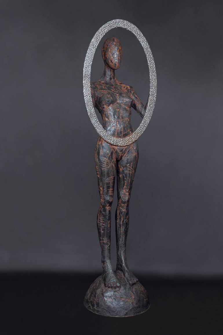 watcher-sculpture-by-astian-rey-saatchi-art