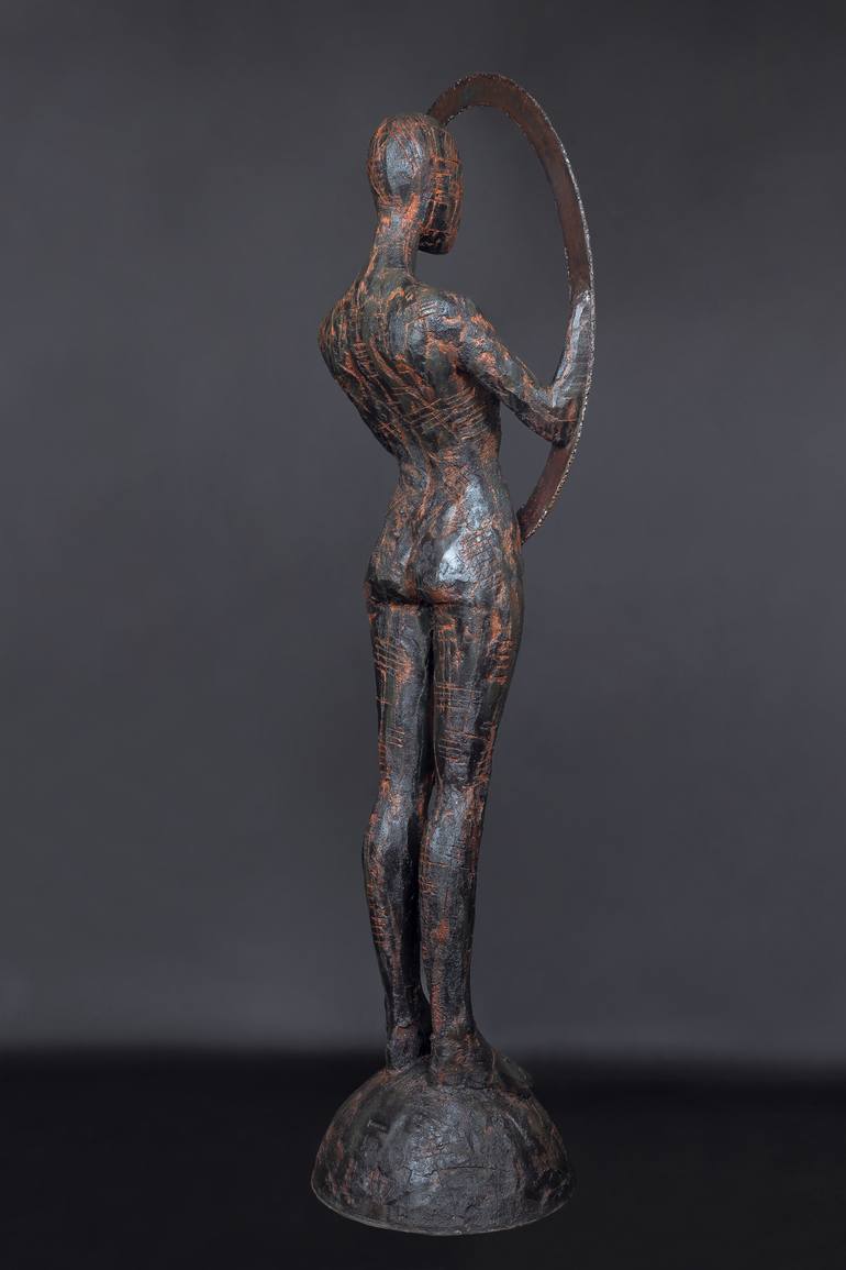 Original Figurative Women Sculpture by Astian Rey