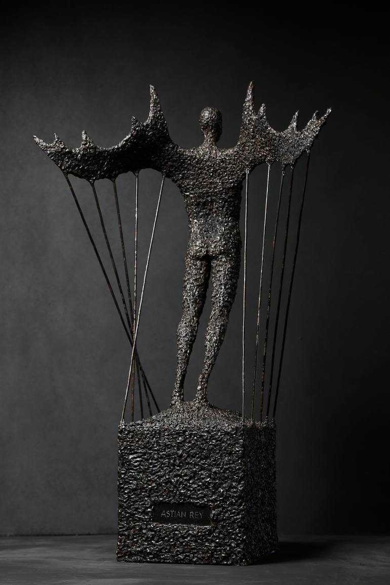 Original Figurative Body Sculpture by Astian Rey