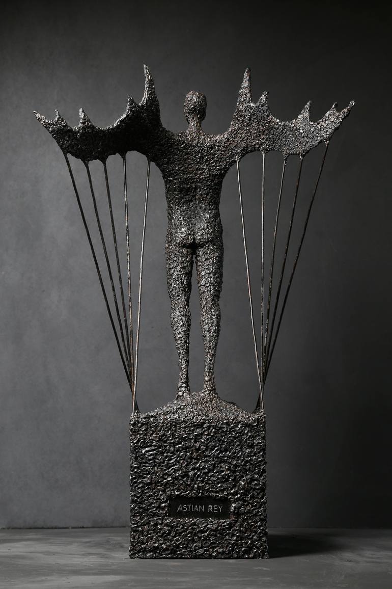 Original Figurative Body Sculpture by Astian Rey