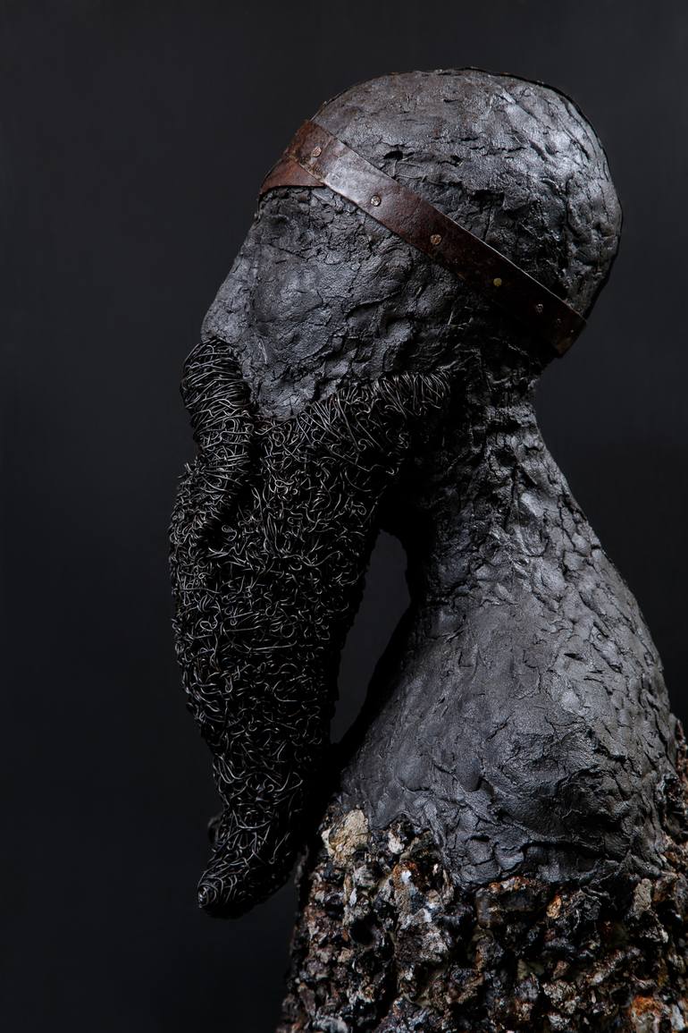 Original Figurative Men Sculpture by Astian Rey