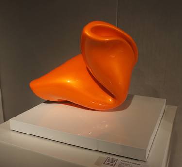 Fortune in Polished Orange, sculpture thumb