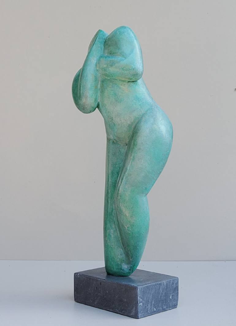 Original Figurative Women Sculpture by Hanneke Pereboom