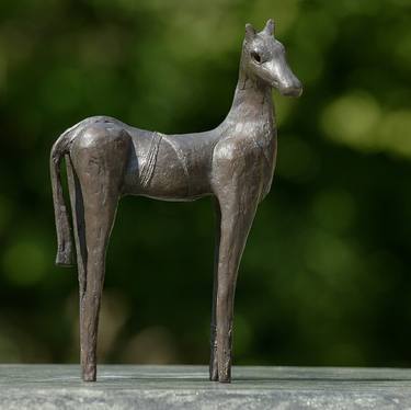 Little horse bronze thumb