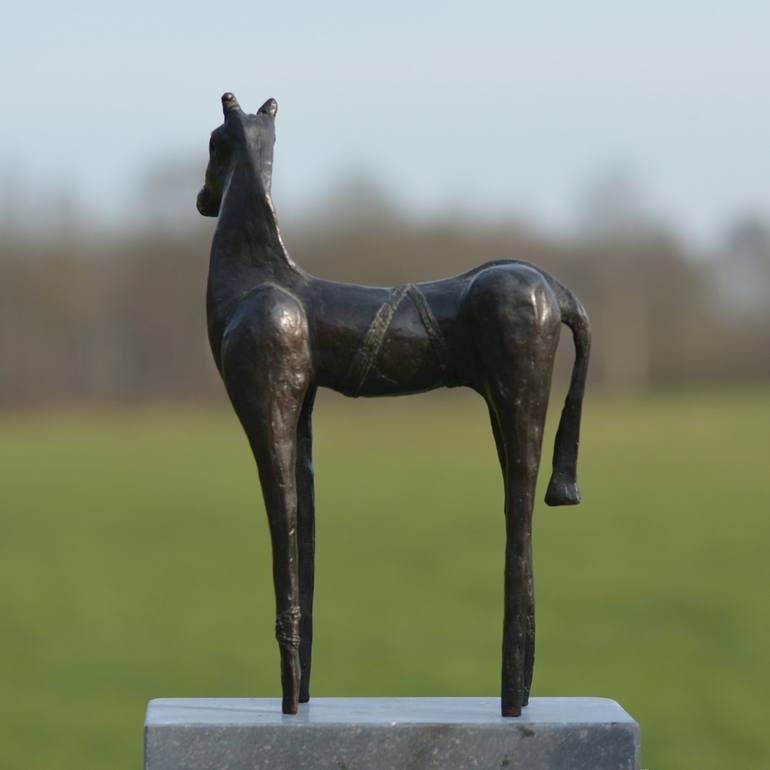 Original Figurative Horse Sculpture by Hanneke Pereboom