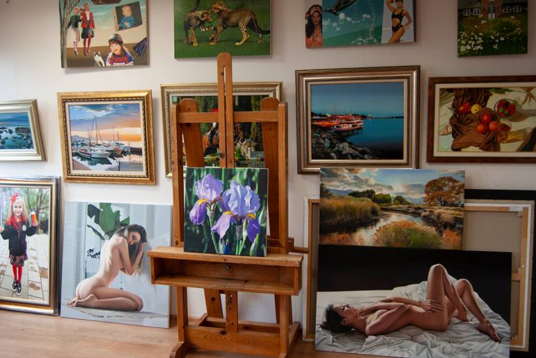 Original Realism Floral Painting by Valeri Tsvetkov