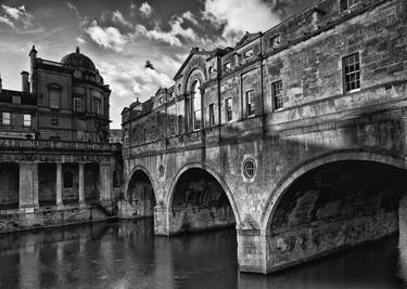 Pultney Bridge over the River Avon, Bath UK thumb