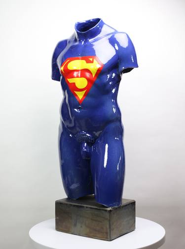 Torso model Superman thumb