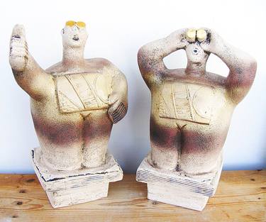 UFO Watchers - “The mothership” - Ceramic Sculptures - (Pair) thumb
