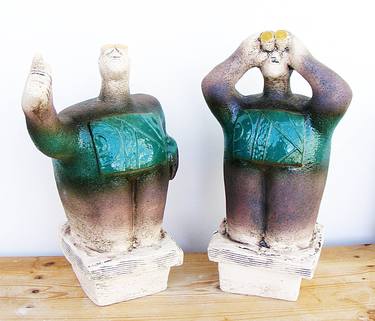 UFO Watchers - “An invasion” - Ceramic Sculptures - (Pair) thumb