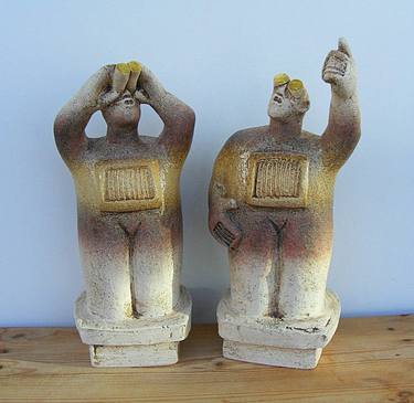 UFO Watchers - Ceramic Sculptures - (Pair) thumb