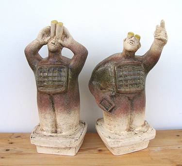 UFO Watchers - Ceramic Sculptures - (Pair) thumb