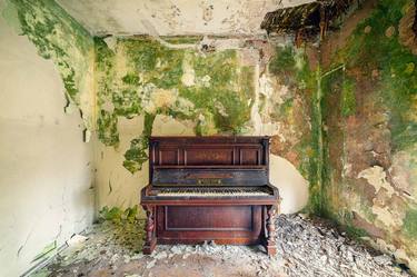 Green piano (large) - Limited Edition of 4 thumb
