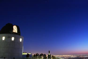 Jupiter Shines Over Griffith Observatory thumb