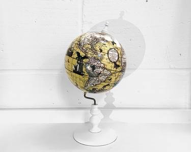 Special Edition World Map Globe yellow - Limited Edition of 250 thumb