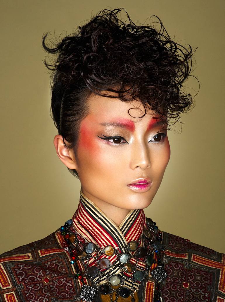 SHAKIRA TRIBE, Yunnan, China 2011 - Limited Edition of 25 Photography
