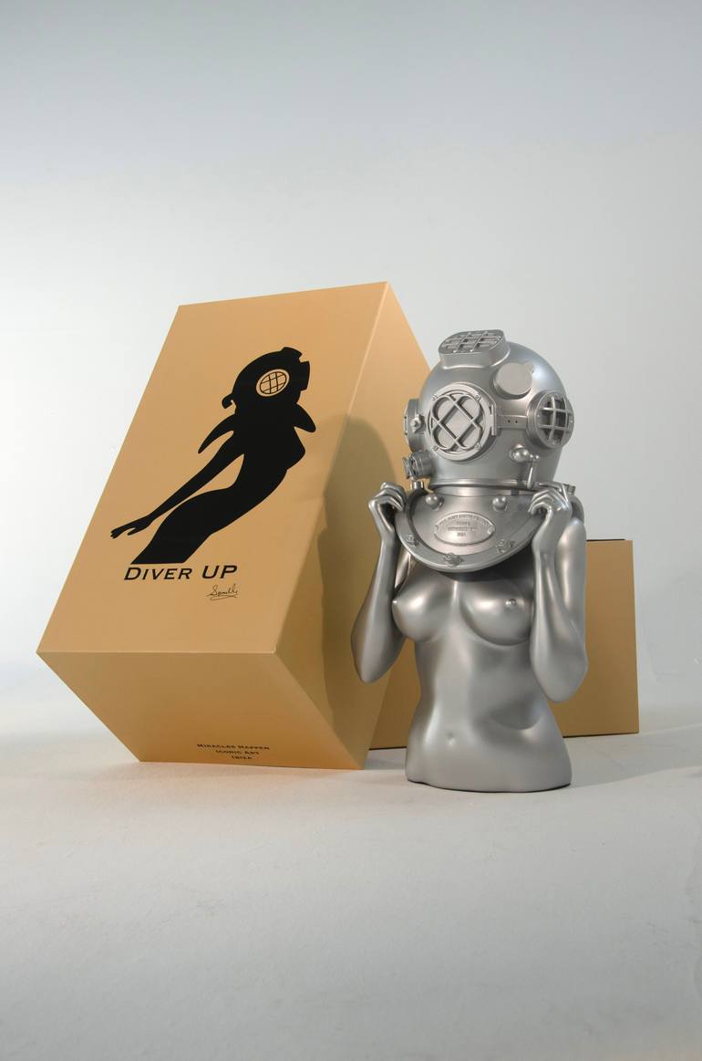 Original Pop Art Women Sculpture by Victor Spinelli