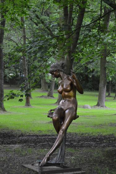 Original Women Sculpture by Wiaczeslaw Borecki