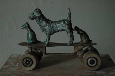Original Animal Sculpture by Marina Des tombe