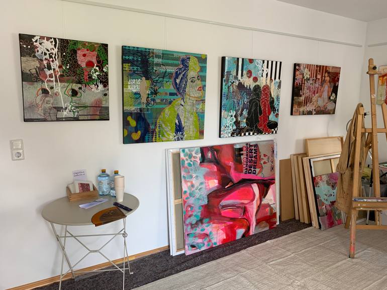 Original Street Art Women Painting by Marita Tobner