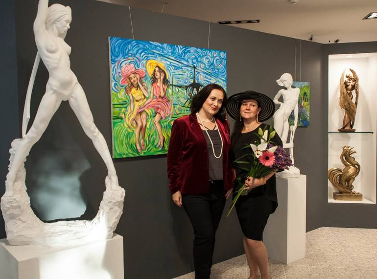 Original Figurative Women Painting by Rita Pranca