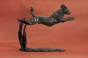 Leaping Spaniel (Foundry Bronze metal statue) thumb