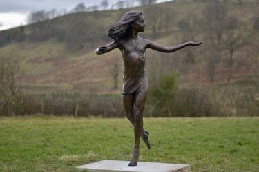 Original Realism People Sculpture by Tanya Russell
