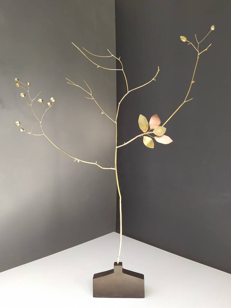 Original Floral Sculpture by Anna Andreadi