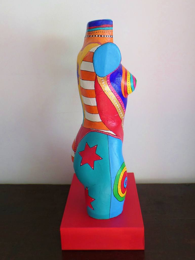 Original Pop Art Women Sculpture by Allesandra Tiller