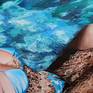Figure of a woman sitting among the waves of the sea - made with oil colors on canvas measuring 50 x 70 cm - signed on the front and also colored on the edges, can also be hung without a frame